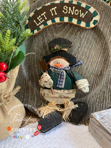 Rustic “Let It Snow” Hanging Snowman Sign – Primitive Christmas Wall Decor
