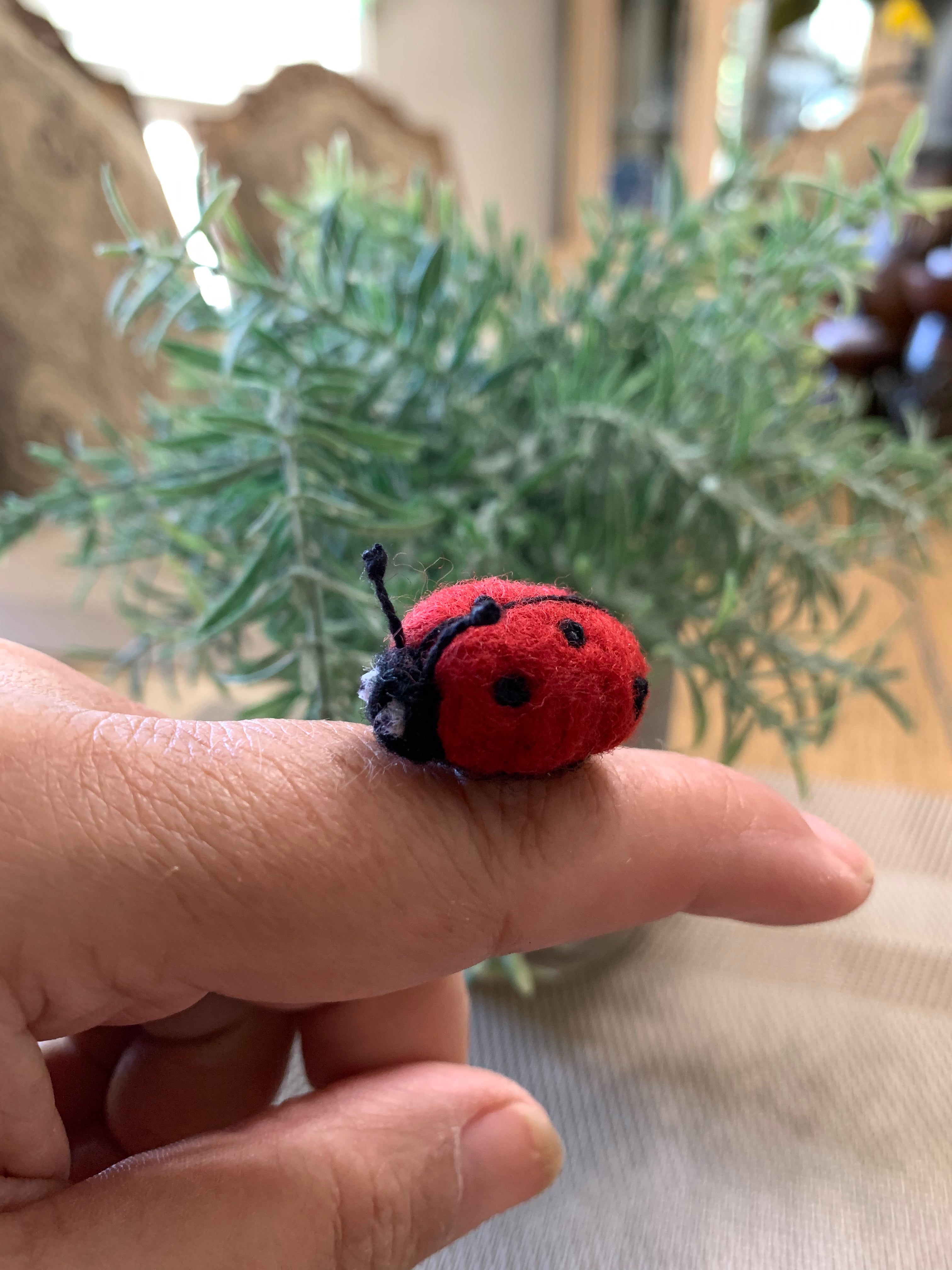 Golden Heart Haven- English Cream Golden Retriever Ornament