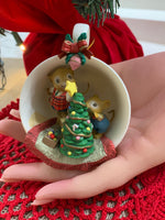 Load image into Gallery viewer, 1990 VTG Deck The Halls Enesco Mice decorating a Christmas tree in a Teacup Ornament Rare
