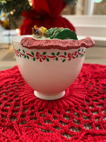 Load image into Gallery viewer, 1990 VTG Deck The Halls Enesco Mice decorating a Christmas tree in a Teacup Ornament Rare
