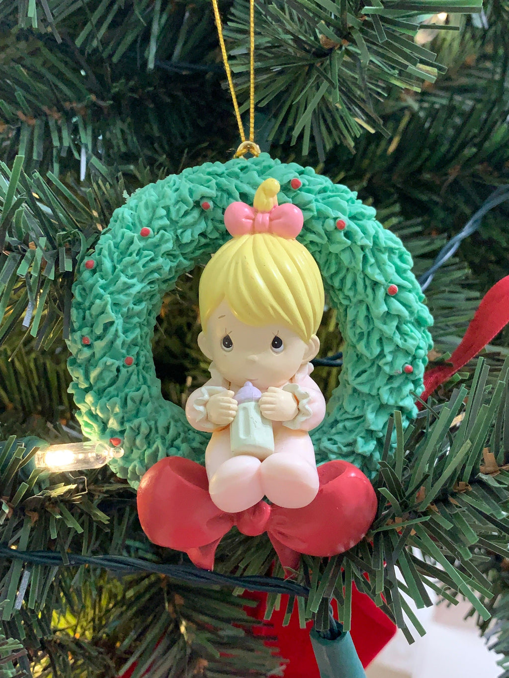 1896 Previous Moments Enesco 3” Baby Girl with Bottle in a Wreath Ornament