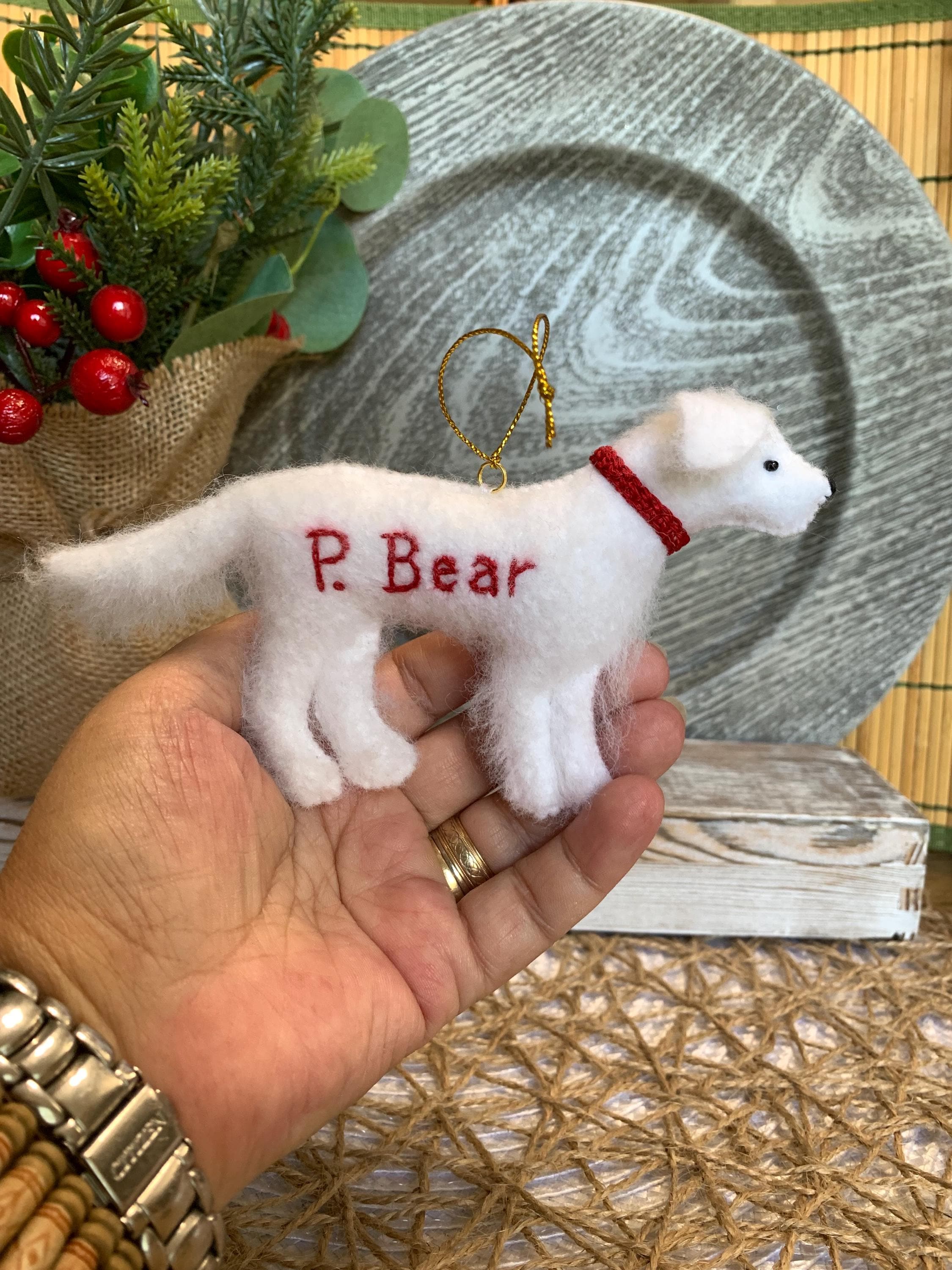 Personalized English Cream Golden Retriever Felt Ornament