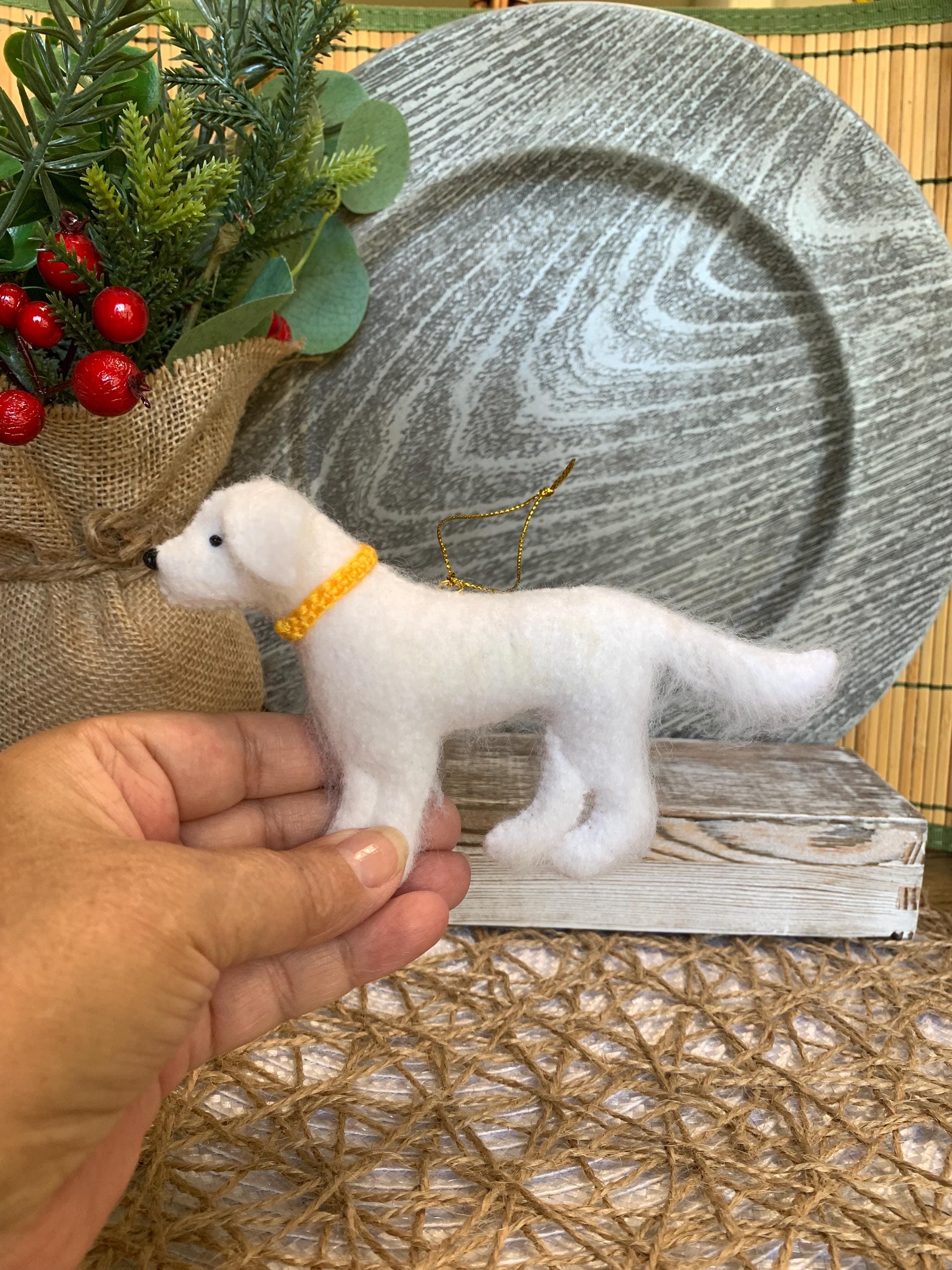 Personalized English Cream Golden Retriever Felt Ornament