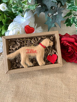 Load image into Gallery viewer, Personalized Golden Retriever Felt Dog Ornament with Gift Box – Custom Name Keepsake
