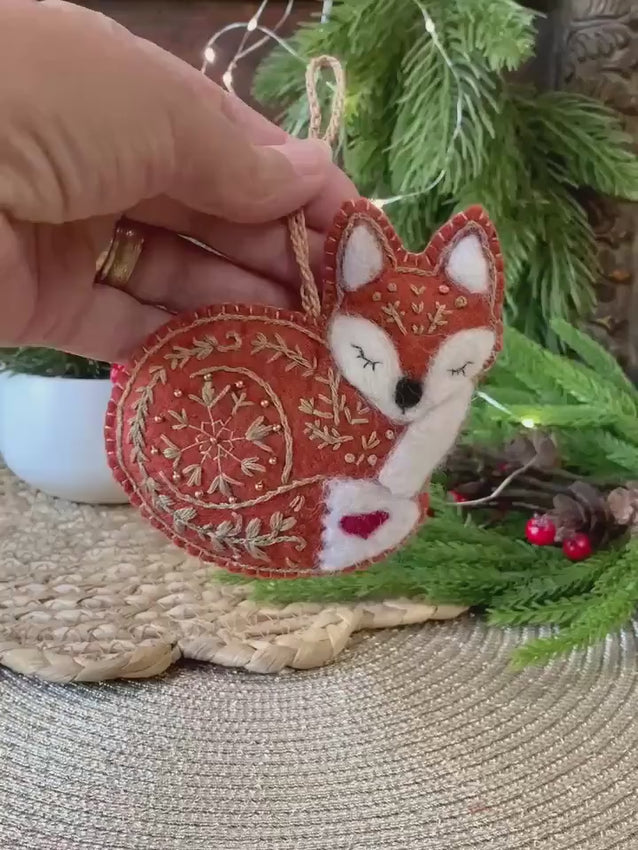 Hand Embroidered Felt Fox Ornament – Needle Felted Woodland Christmas Ornament – Folk Art Fox