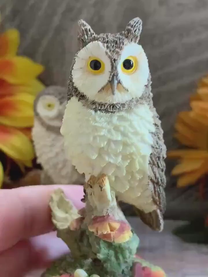 Vintage Owl Figurines Pair – 1996 Prestige Designs & Munro – Short Eared Owl Wildlife Resin Sculptures – Realistic Fall Decor