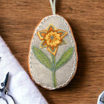 Load image into Gallery viewer, Felt Spring Flower Egg Ornament with Beads-Pin Cushion
